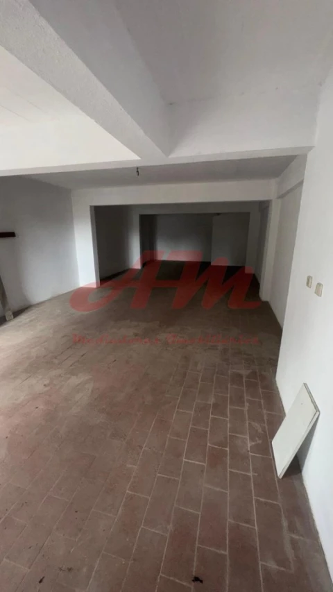 Garagem para Arrendamento em Cacém e São Marcos