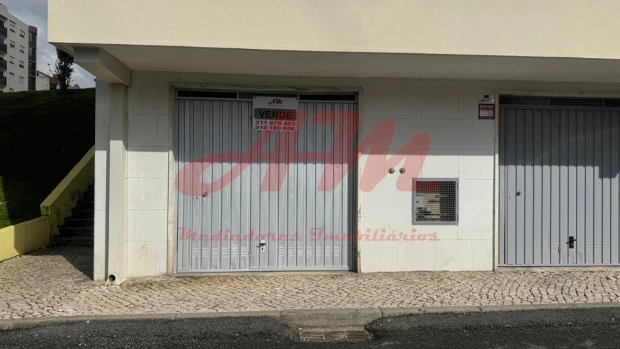 Garagem para Arrendamento em Cacém e São Marcos Foto 4