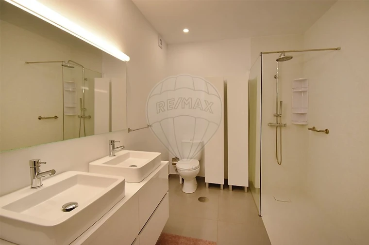 Apartamento T3 para Venda em Arvore Foto 24