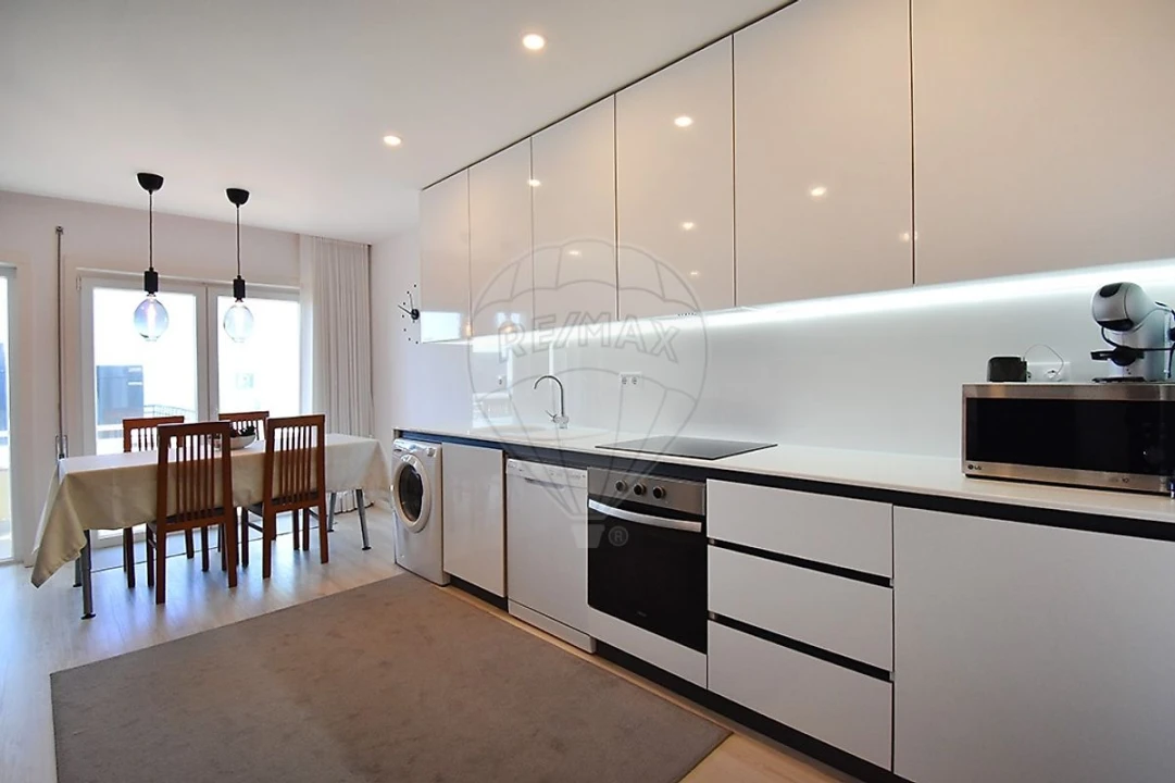 Apartamento T3 para Venda em Arvore Foto 11