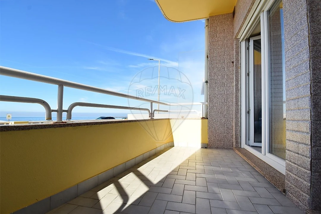 Apartamento T3 para Venda em Arvore Foto 9