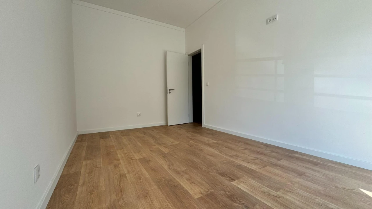 Apartamento T2 para Venda em Fernao Ferro Foto 8