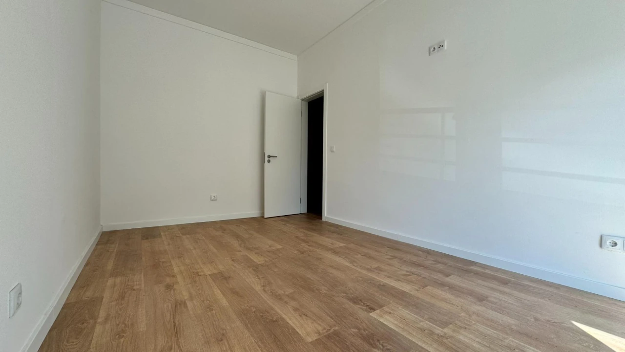 Apartamento T2 para Venda em Fernao Ferro Foto 9