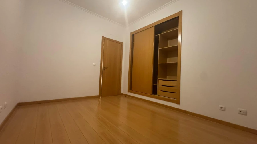Apartamento T2 para Venda em Fernao Ferro Foto 15