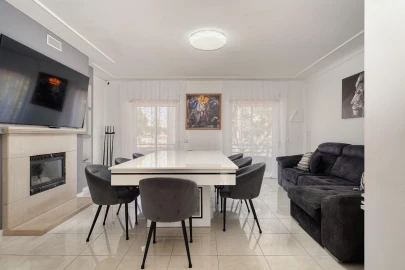 Apartamento T3 para Venda em Marvila, Ribeira Santarém, São Salvador, São Nicolau