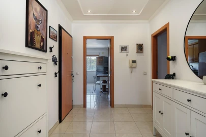 Apartamento T3 para Venda em Marvila, Ribeira Santarém, São Salvador, São Nicolau