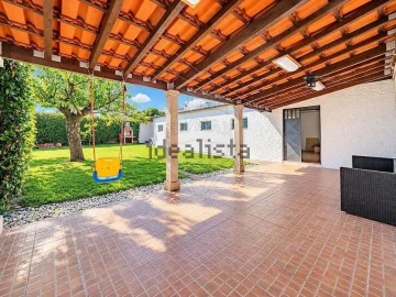 Moradia T4 para Venda em Vila das Aves