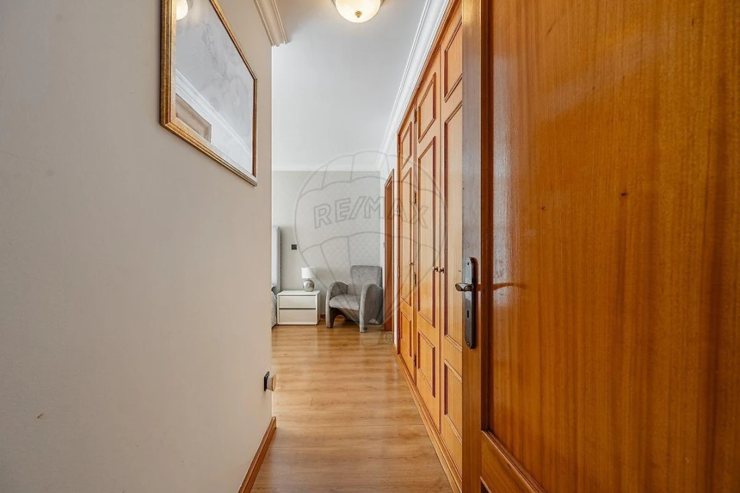 Apartamento T3 para Venda em Castêlo da Maia Foto 14