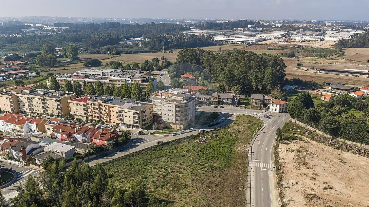 Apartamento T3 para Venda em Castêlo da Maia Foto 6