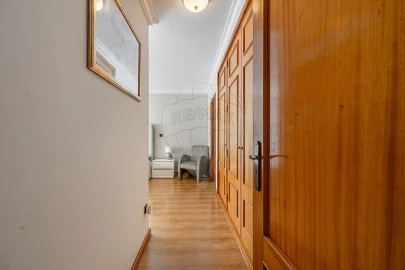 Apartamento T3 para Venda em Castêlo da Maia