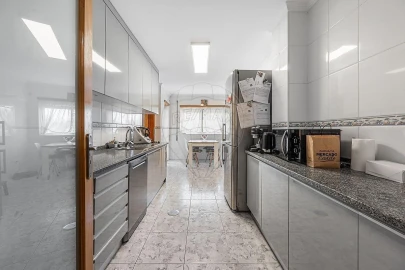 Apartamento T3 para Venda em Castêlo da Maia