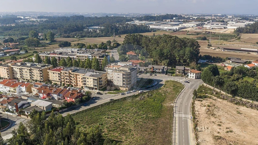 Apartamento T3 para Venda em Castêlo da Maia Foto 6
