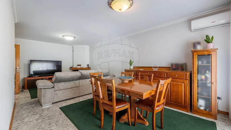Apartamento T3 para Venda em Castêlo da Maia