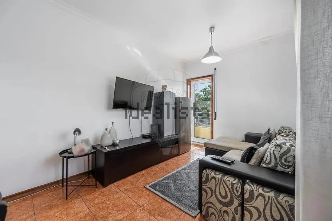 Apartamento T2 para Venda em Cristelos, Boim e Ordem Foto 4