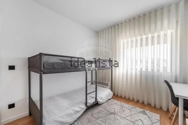 Apartamento T2 para Venda em Arcozelo Foto 10