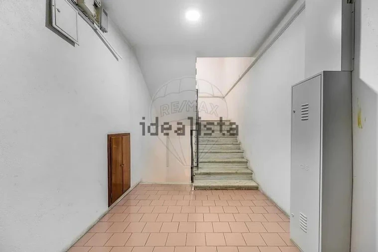 Apartamento T2 para Venda em Arcozelo Foto 14