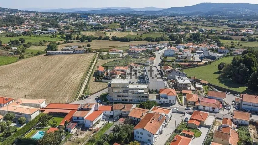 Apartamento T2 para Venda em Arcozelo Foto 20