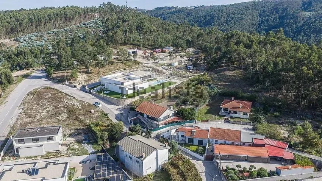 Moradia T4 para Venda em Cernadelo e Lousada (São Miguel e Santa Margarida) Foto 29