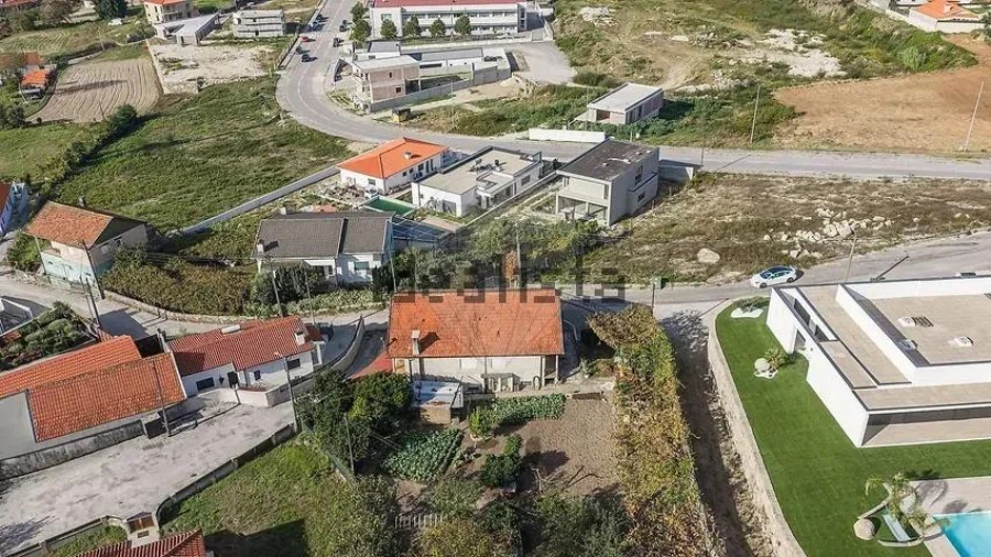 Moradia T4 para Venda em Cernadelo e Lousada (São Miguel e Santa Margarida) Foto 27