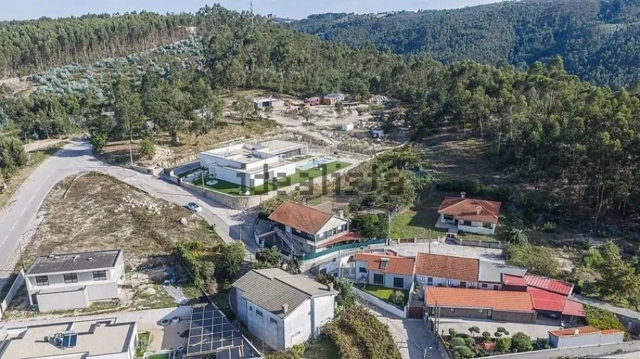 Moradia T4 para Venda em Cernadelo e Lousada (São Miguel e Santa Margarida) Foto 29