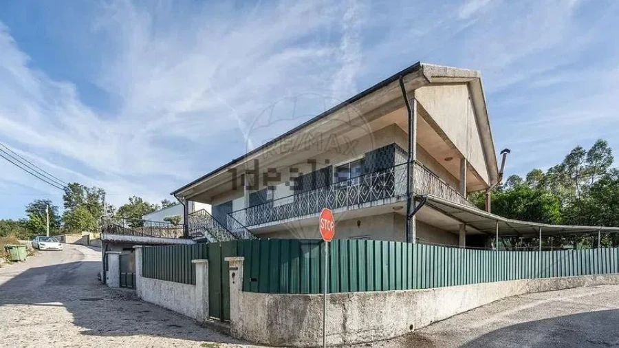 Moradia T4 para Venda em Cernadelo e Lousada (São Miguel e Santa Margarida)