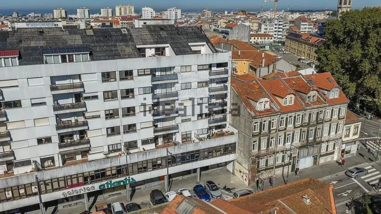 Apartamento T3 para Venda em Cedofeita, Santo Ildefonso, Sé, Miragaia, São Nicolau e Vitória Foto 22
