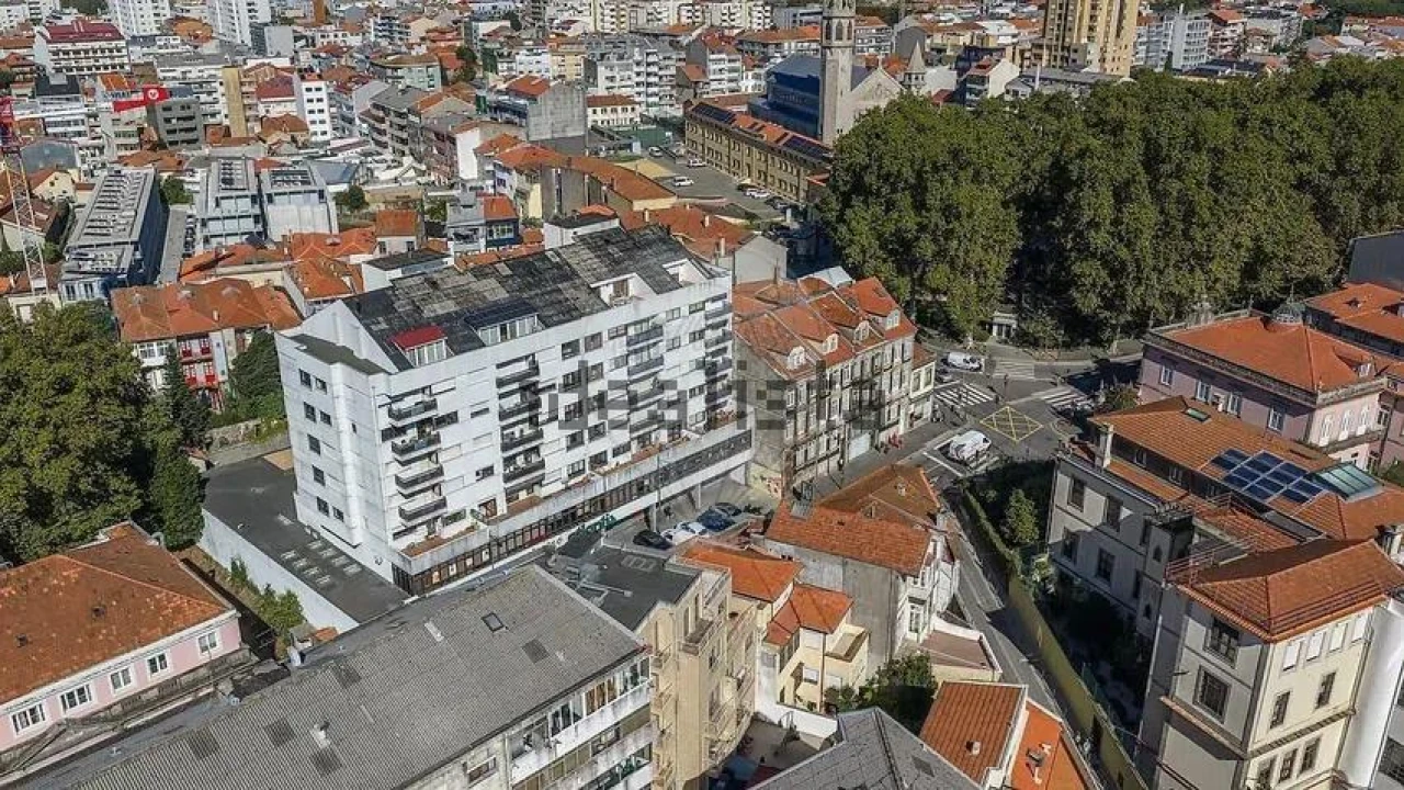 Apartamento T3 para Venda em Cedofeita, Santo Ildefonso, Sé, Miragaia, São Nicolau e Vitória Foto 24