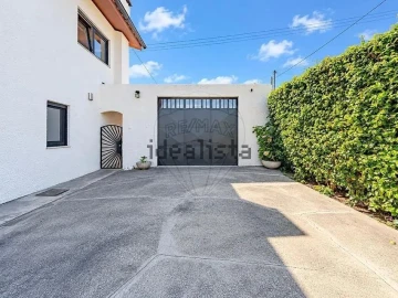 Moradia T4 para Venda em Vila das Aves