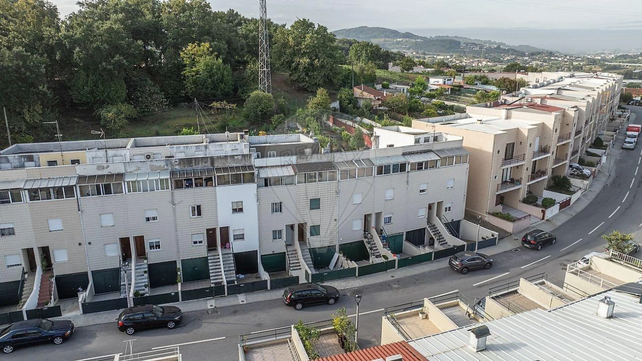 Moradia T3 para Venda em Creixomil Foto 6