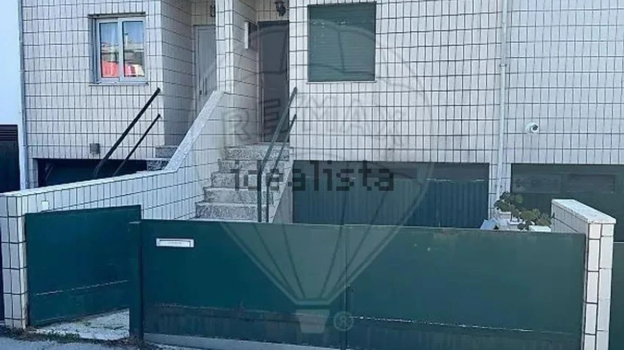 Moradia T3 para Venda em Creixomil