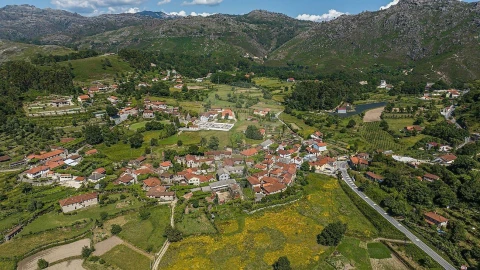 Moradia T4 para Venda em Covide