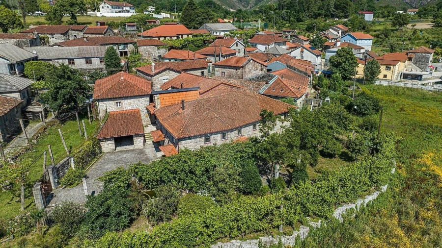 Moradia T4 para Venda em Covide Foto 10