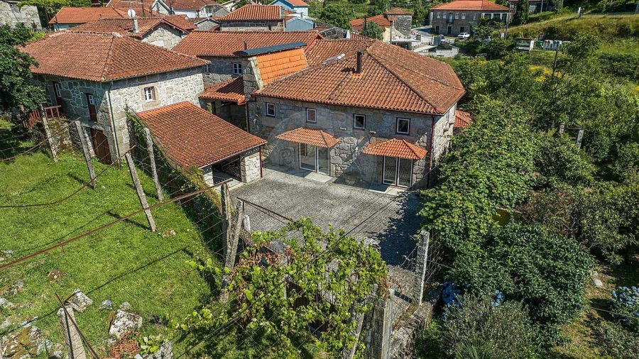 Moradia T4 para Venda em Covide Foto 8
