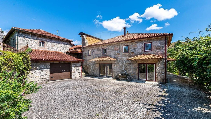 Moradia T4 para Venda em Covide