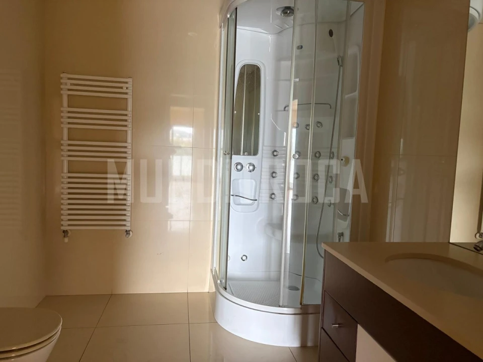 Apartamento T3 para Arrendamento em Nogueira, Fraião e Lamaçães Foto 9