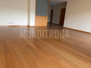 Apartamento T3 para Arrendamento em Nogueira, Fraião e Lamaçães