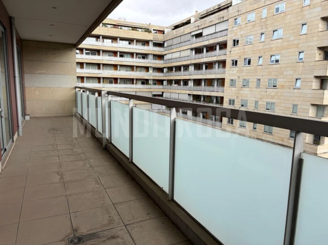 Apartamento T3 para Arrendamento em Nogueira, Fraião e Lamaçães Foto 12