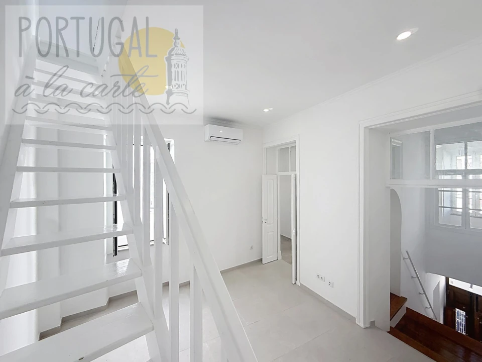 Moradia T4 para Venda em Olhão Foto 13