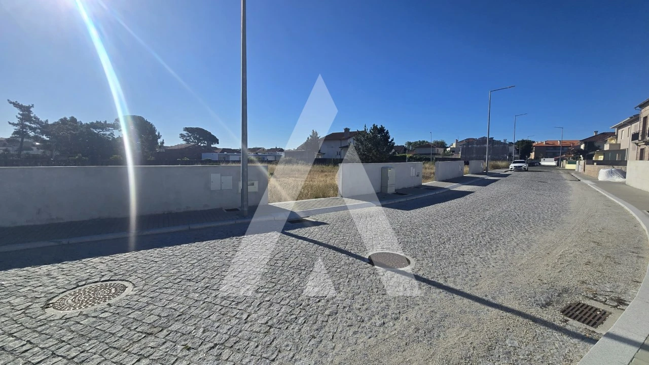 Terreno para Venda em Apúlia e Fão Foto 6
