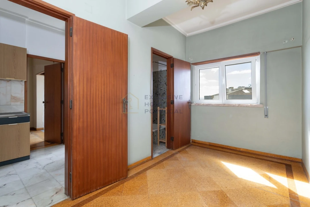 Apartamento T4 para Venda em Almada, Cova da Piedade, Pragal e Cacilhas Foto 17