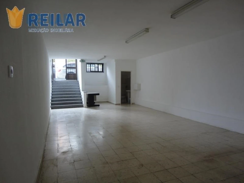 Armazém para Arrendamento em Santa Iria de Azoia, São João da Talha e Bobadela Foto 2