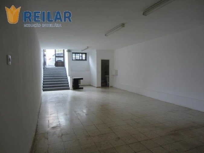 Armazém para Arrendamento em Santa Iria de Azoia, São João da Talha e Bobadela Foto 2