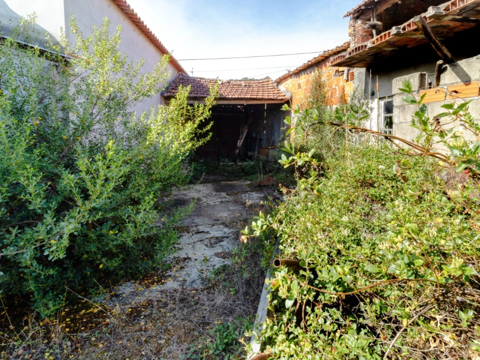 Moradia T3 para Venda em Portunhos e Outil Foto 16