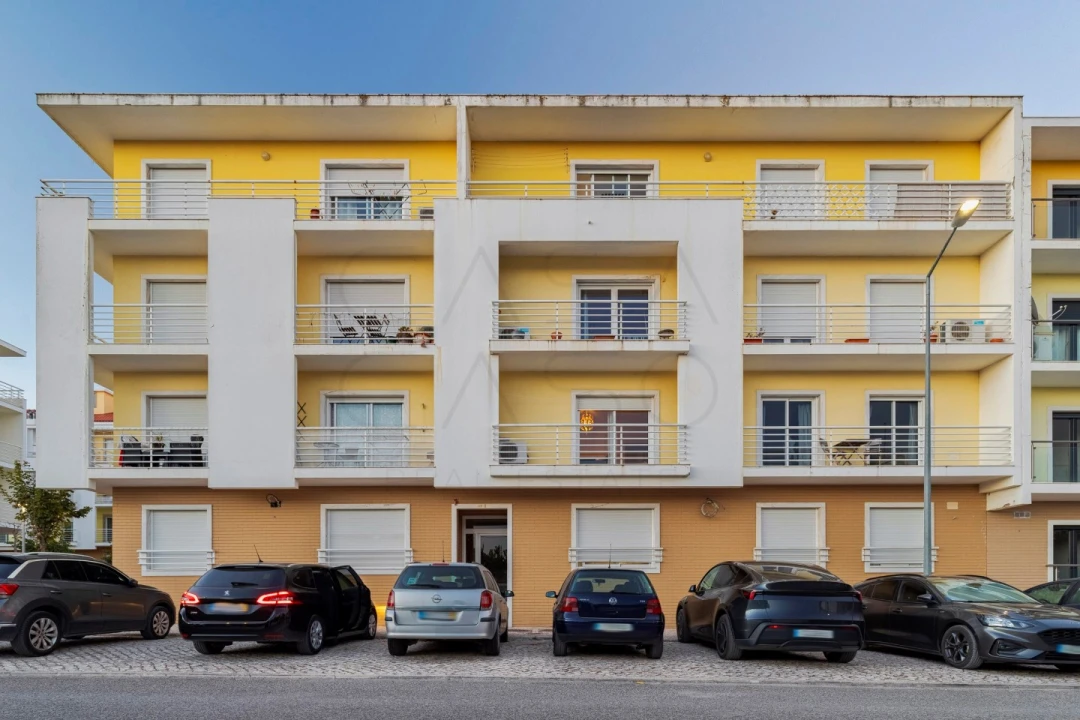 Apartamento T4 para Venda em Pinhal Novo Foto 1