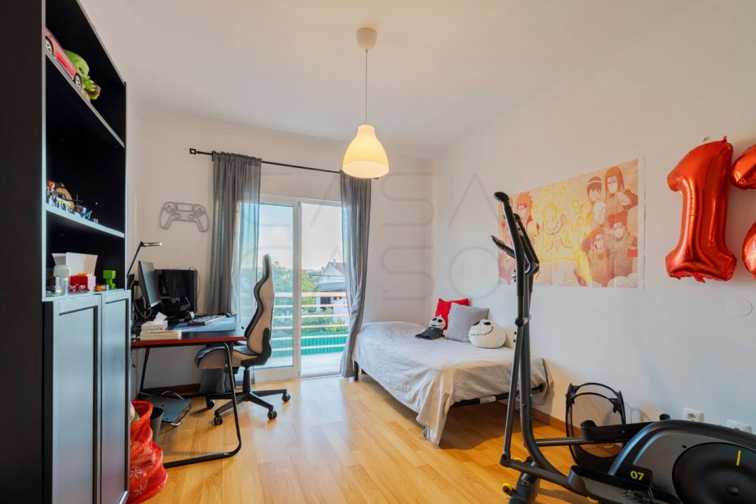 Apartamento T4 para Venda em Pinhal Novo Foto 17