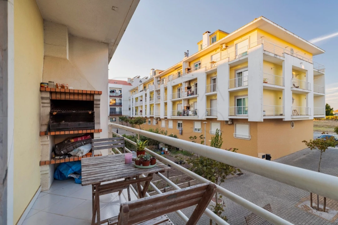 Apartamento T4 para Venda em Pinhal Novo Foto 7
