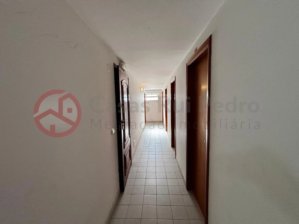 Apartamento T2 para Venda em Amora Foto 16