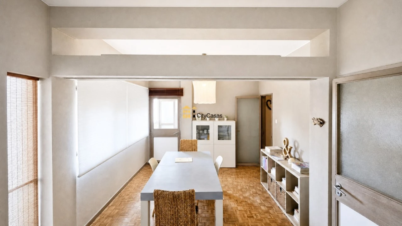 Apartamento T4 para Venda em Cedofeita, Santo Ildefonso, Sé, Miragaia, São Nicolau e Vitória Foto 4