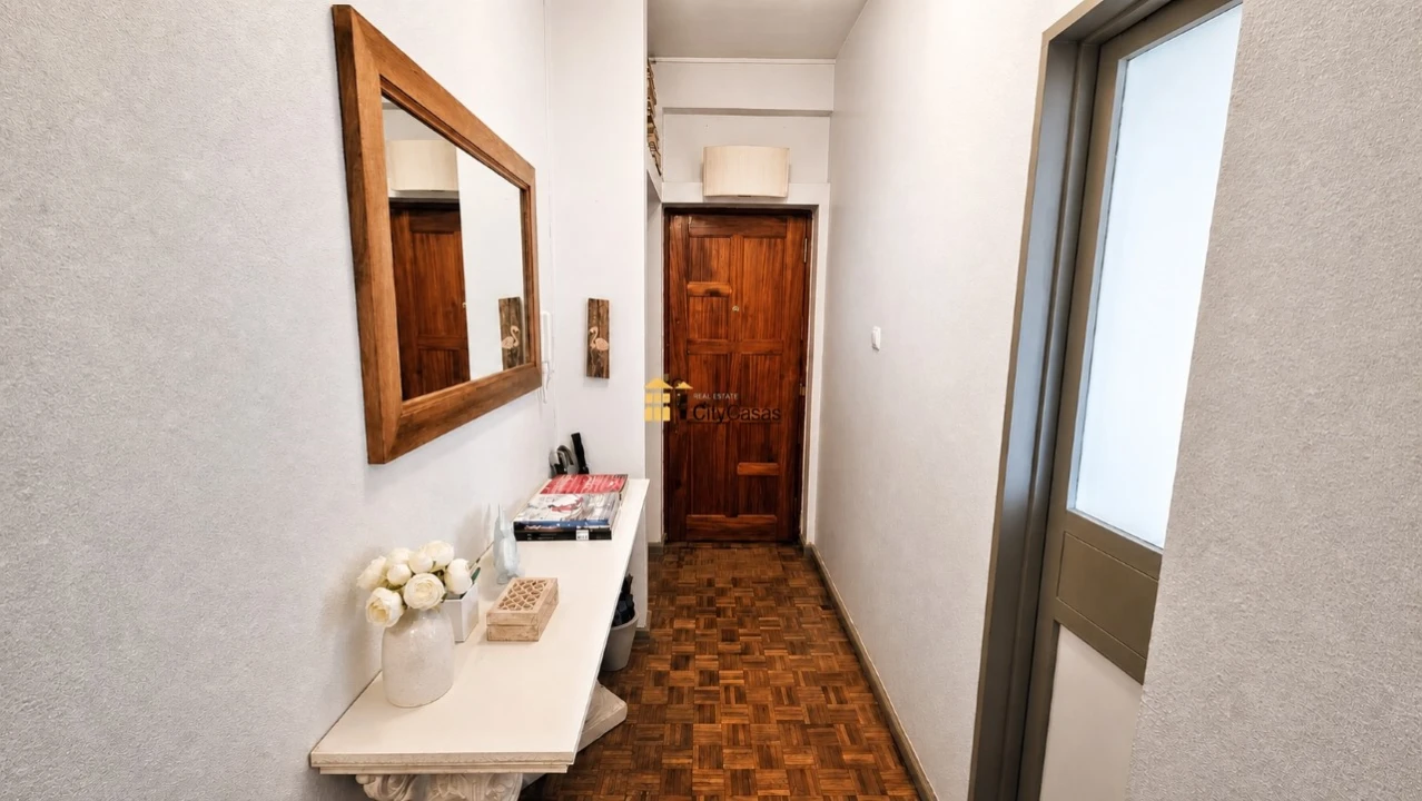 Apartamento T4 para Venda em Cedofeita, Santo Ildefonso, Sé, Miragaia, São Nicolau e Vitória Foto 7