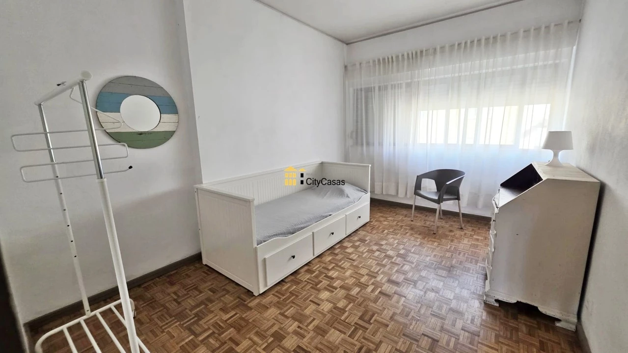 Apartamento T4 para Venda em Cedofeita, Santo Ildefonso, Sé, Miragaia, São Nicolau e Vitória Foto 11